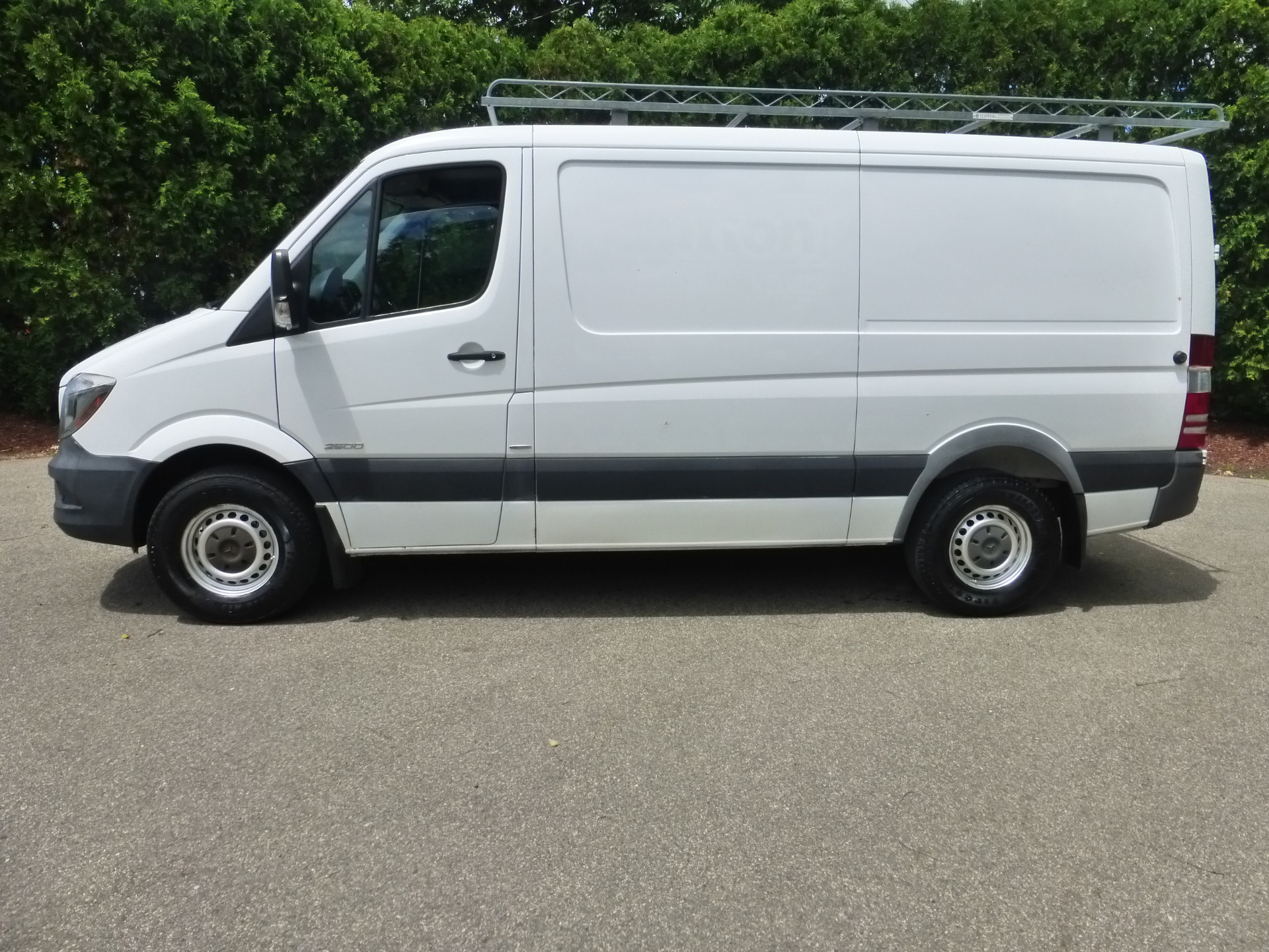 mercedes-benz sprinter cargo van 2015 WD3PE7DC4FP109813 image mercedes-benz sprinter cargo van 2015 WD3PE7DC4FP109813 image